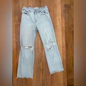 Abercrombie & Fitch 90’s Relaxed Jean High Rise